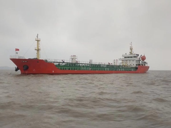 Oil tanker 4800DWT